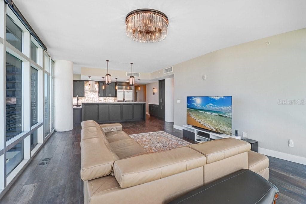 Condominium at 1120 E KENNEDY BLVD #1416, TAMPA, photo 22 of 29
