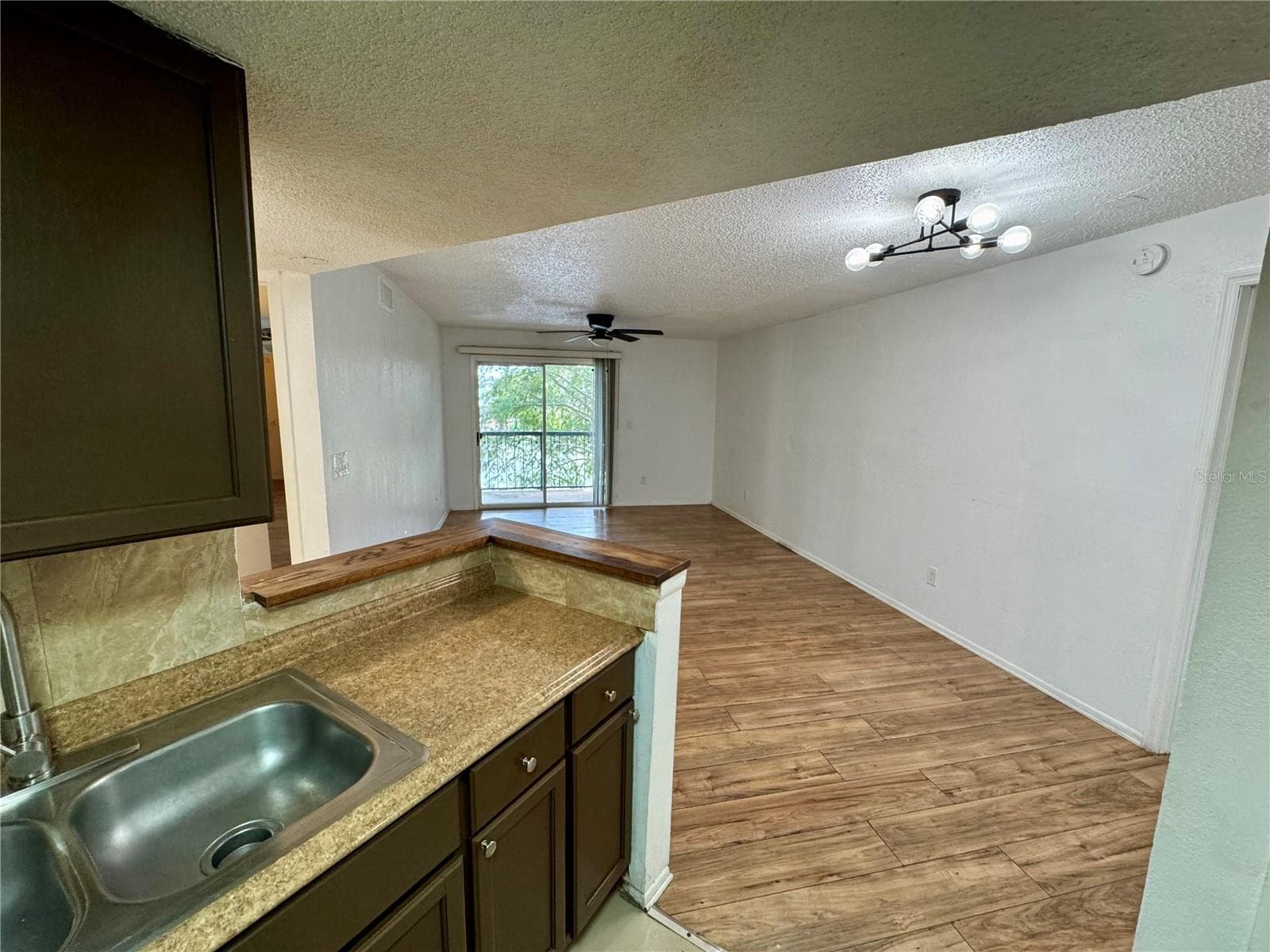 Condominium at 1948 LAKE ATRIUMS CIR #119, ORLANDO, photo 7 of 20