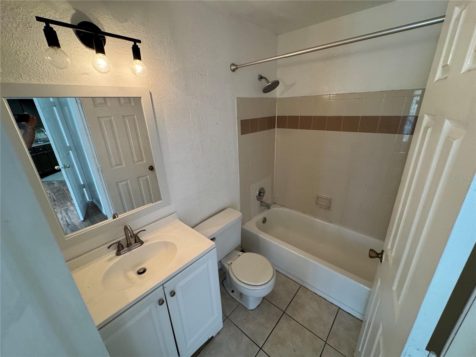 Condominium at 1948 LAKE ATRIUMS CIR #119, ORLANDO, photo 14 of 20