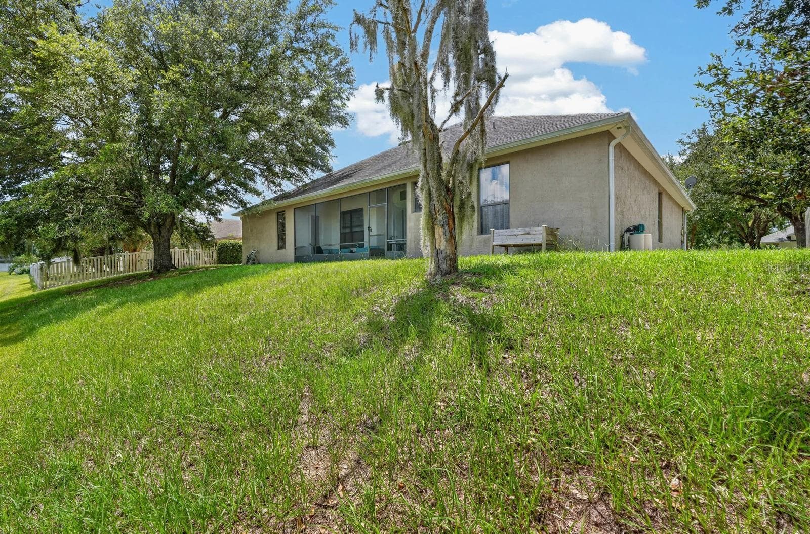 Single Family Residence at 1517 CLAPTON DR, DELAND, photo 36 of 44