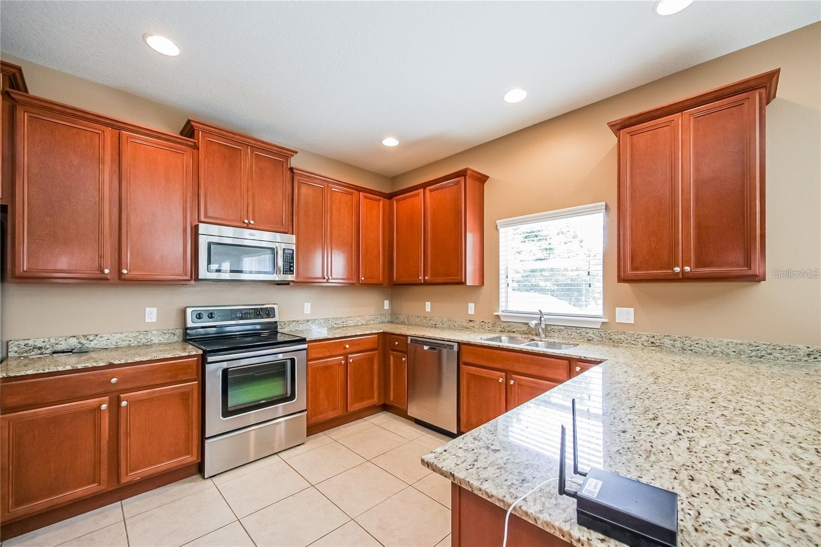 Single Family Residence at 30207 CHEVAL ST, MOUNT DORA, photo 12 of 23