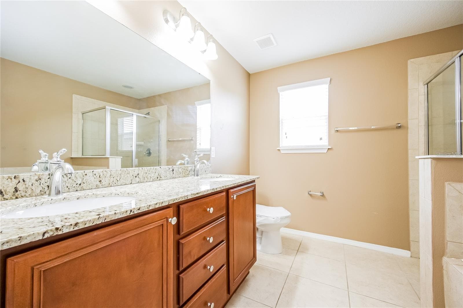 Single Family Residence at 30207 CHEVAL ST, MOUNT DORA, photo 14 of 23