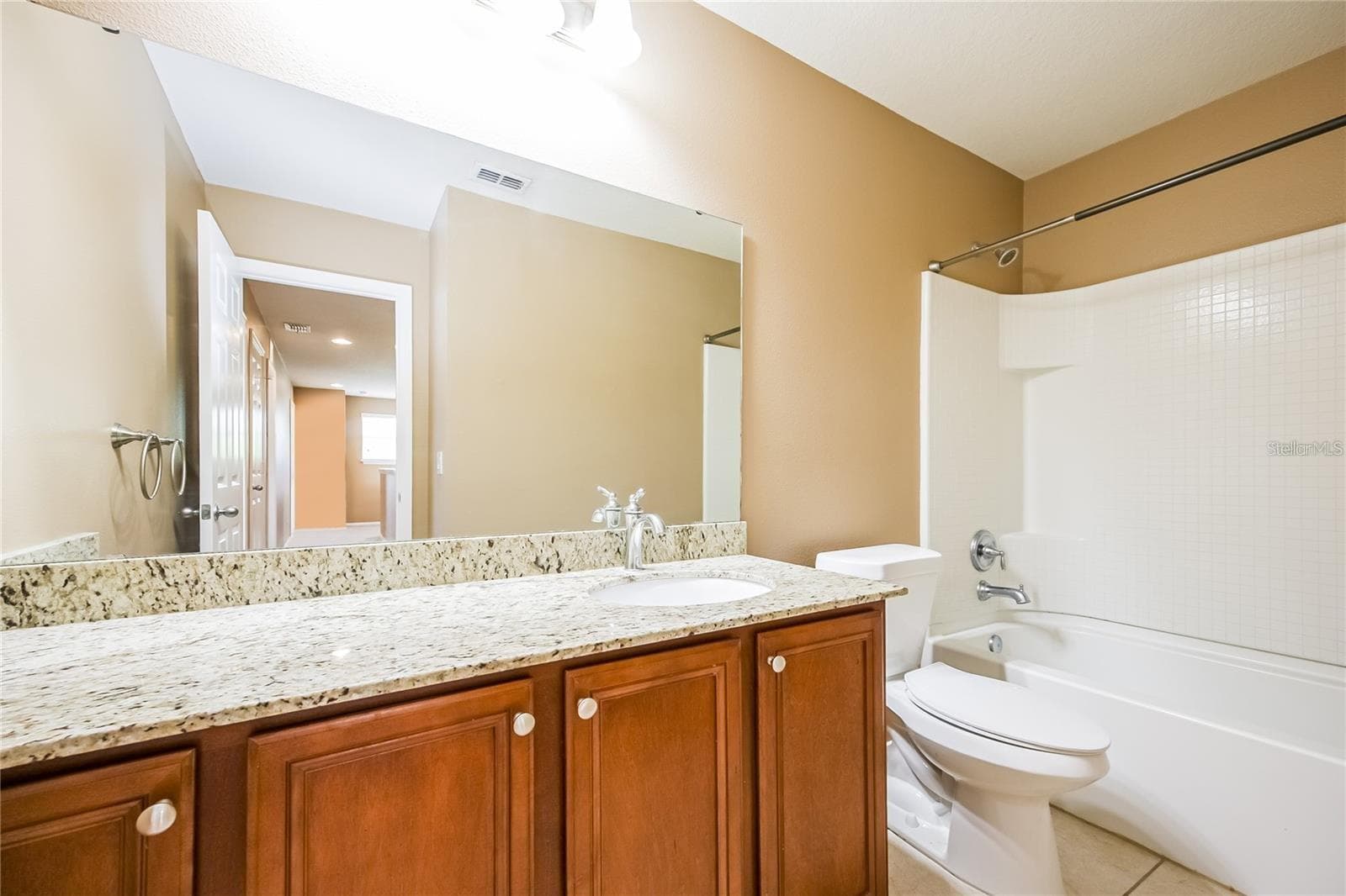 Single Family Residence at 30207 CHEVAL ST, MOUNT DORA, photo 15 of 23