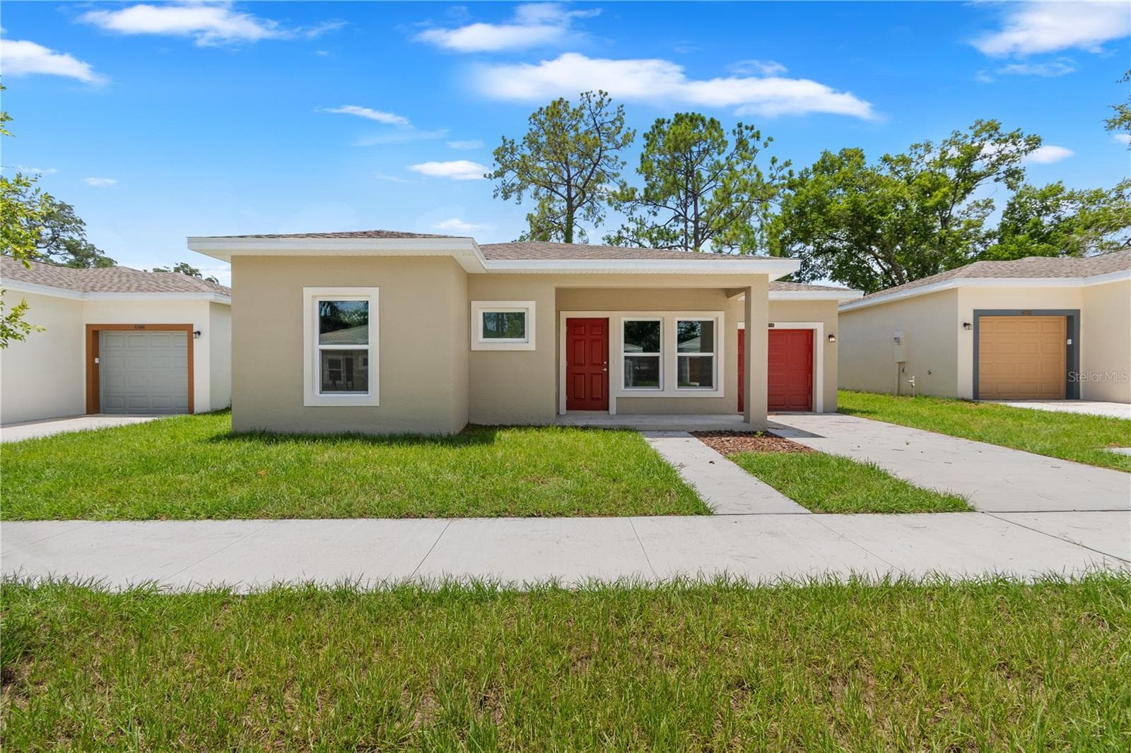 Single Family Residence at 5013 FINDERS CT, TAMPA, photo 2 of 47