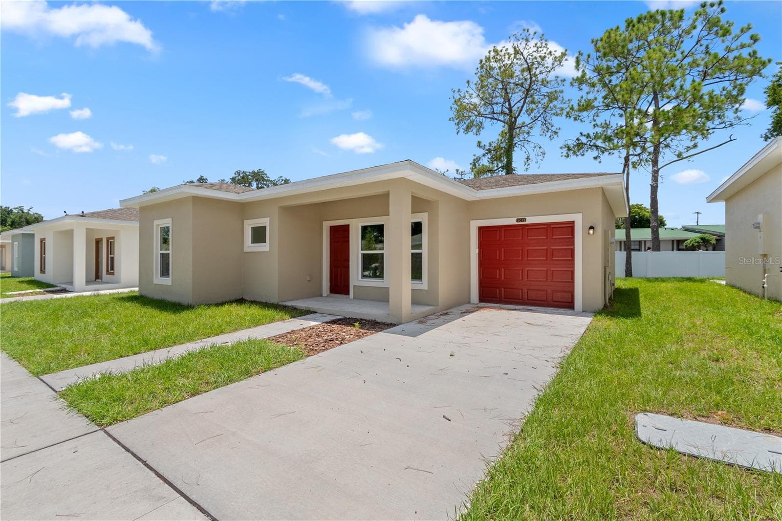 Single Family Residence at 5013 FINDERS CT, TAMPA, photo 3 of 47
