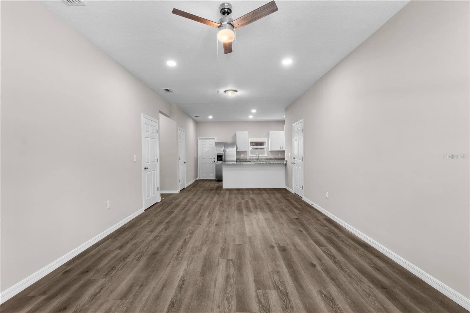 Single Family Residence at 5013 FINDERS CT, TAMPA, photo 9 of 47