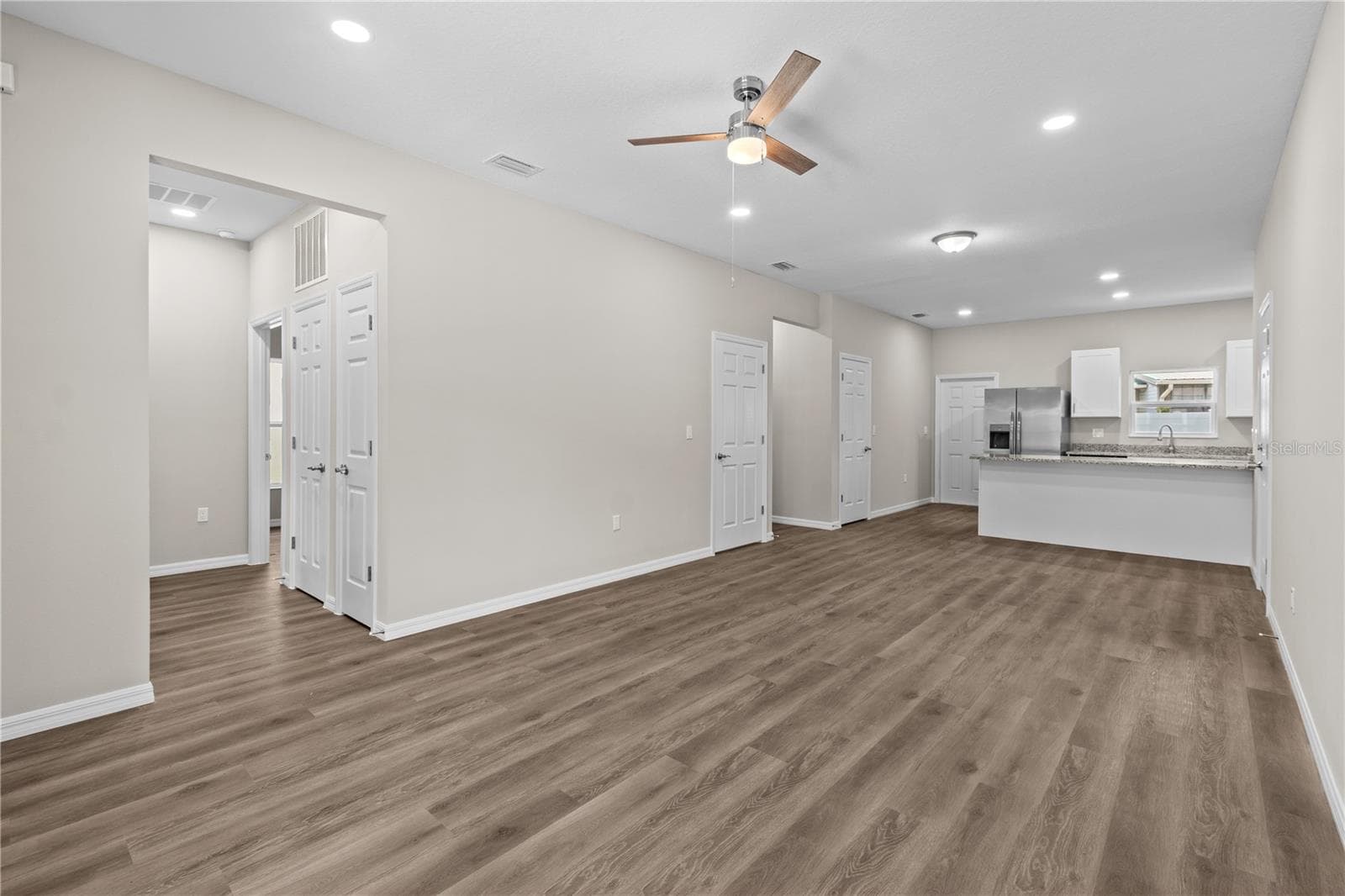 Single Family Residence at 5013 FINDERS CT, TAMPA, photo 10 of 47
