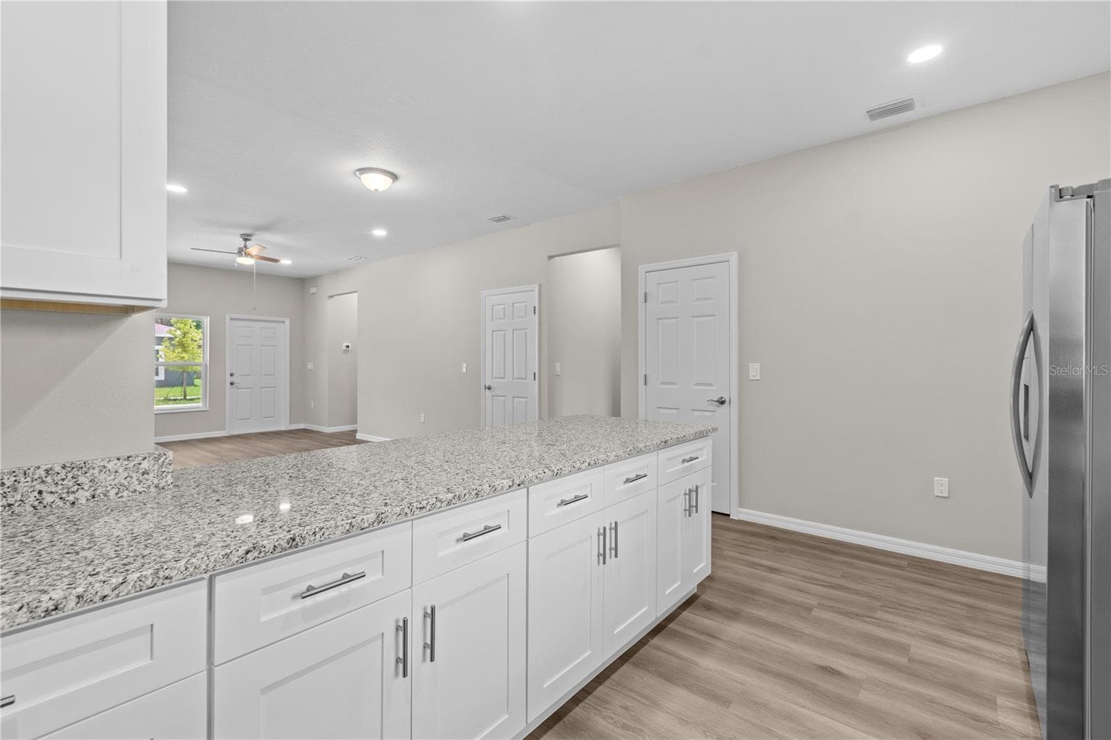 Single Family Residence at 5013 FINDERS CT, TAMPA, photo 11 of 47