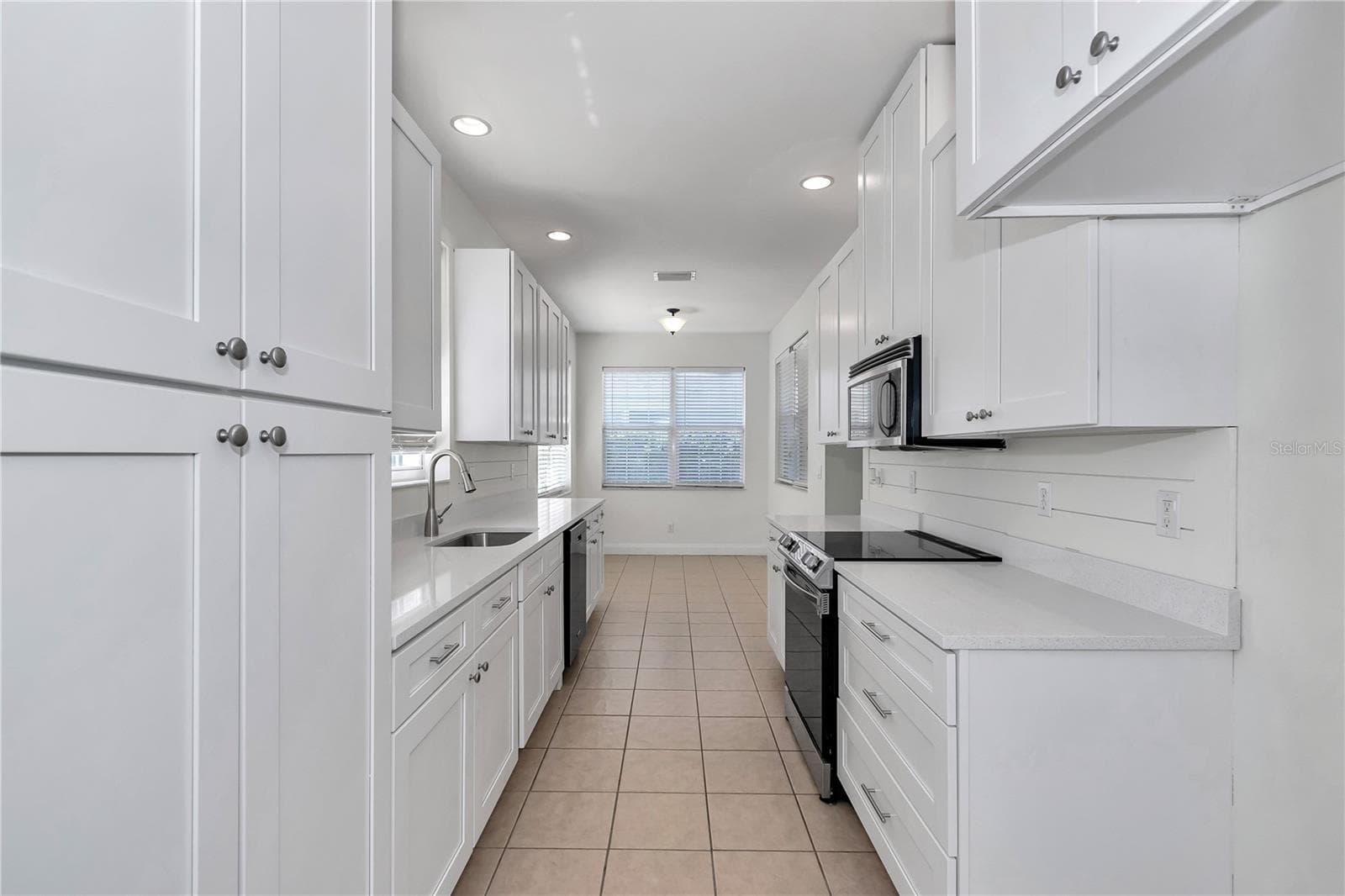 Single Family Residence at 3302 SW 38TH PL, OCALA, photo 11 of 37