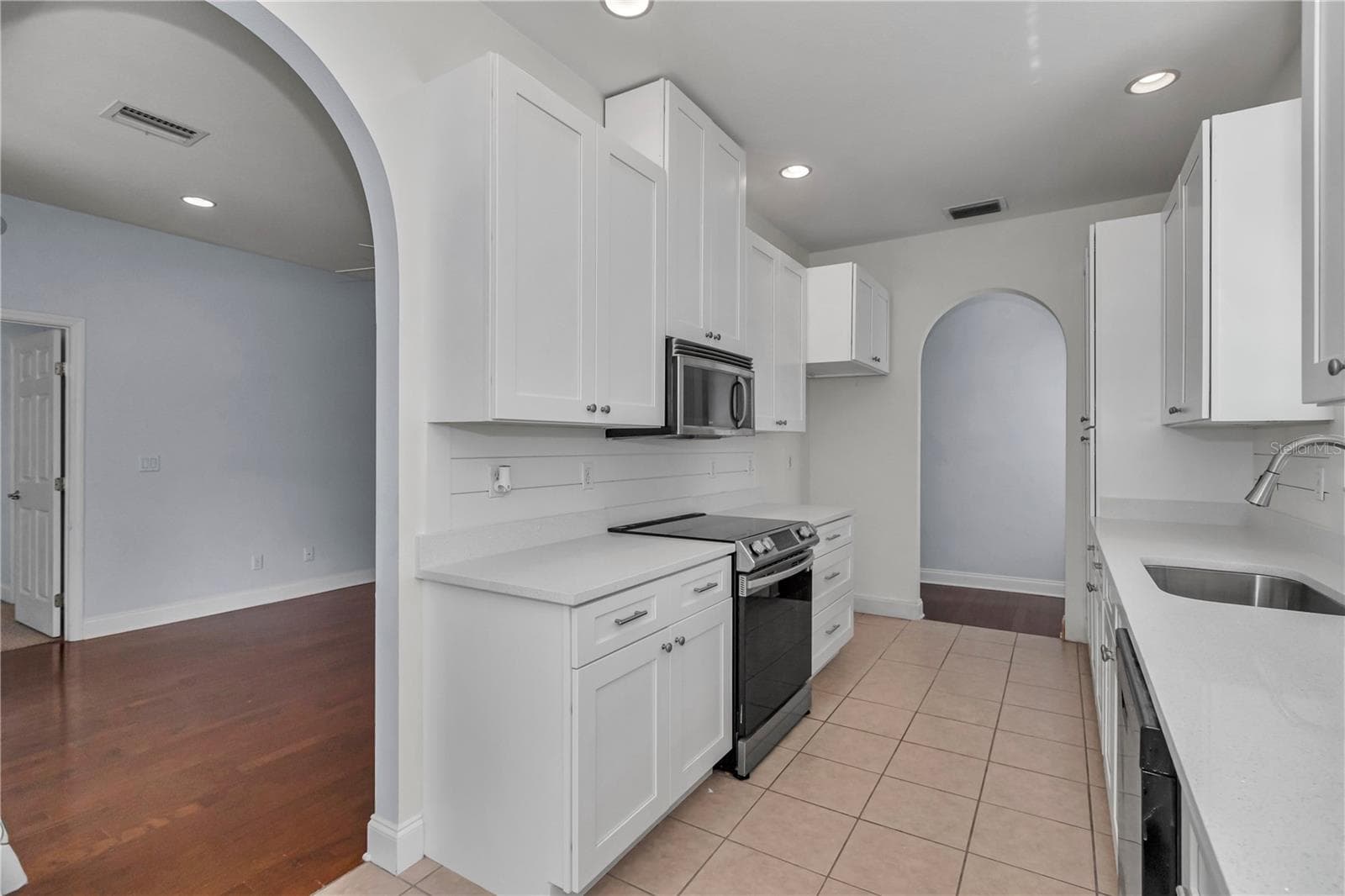 Single Family Residence at 3302 SW 38TH PL, OCALA, photo 14 of 37