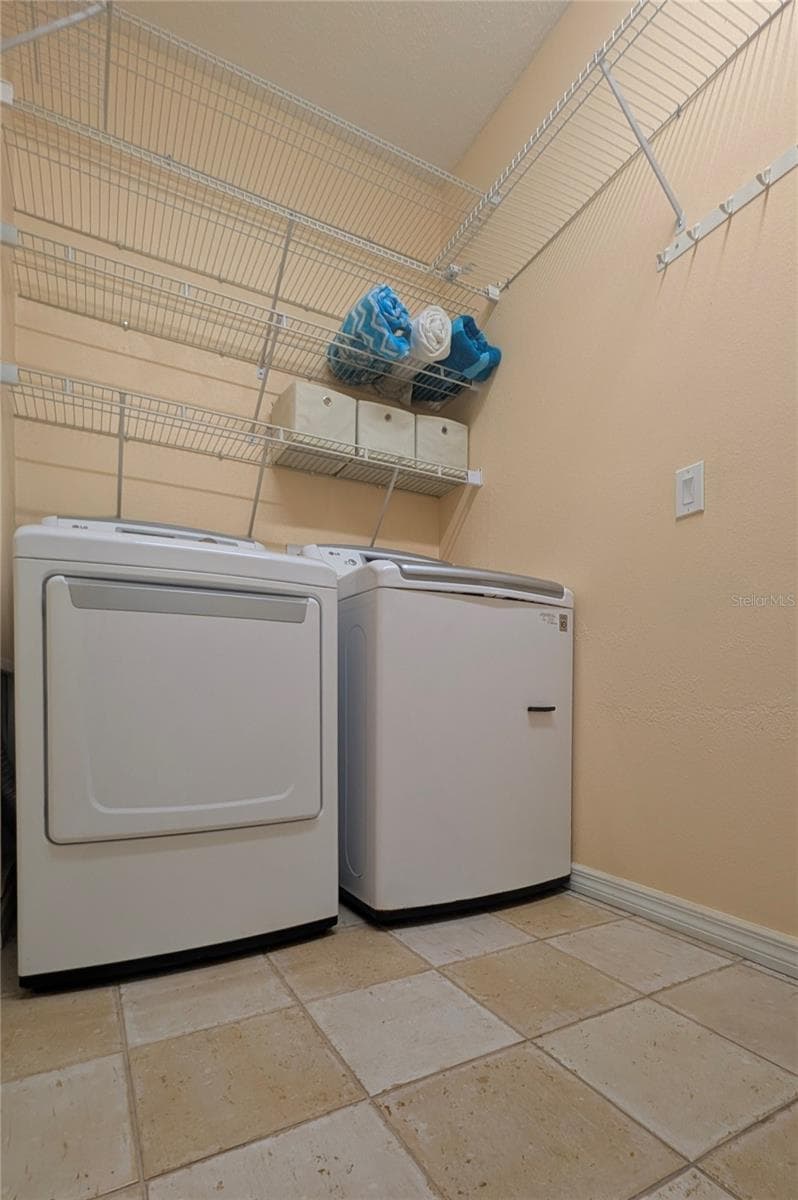 Townhouse at 2983 COVEWOOD PL, CLEARWATER, photo 11 of 34