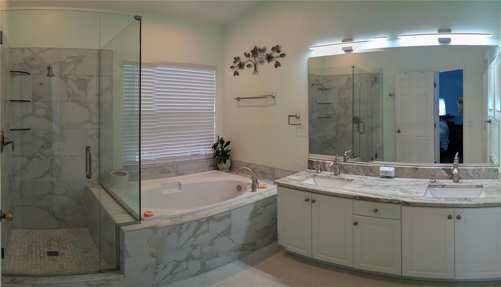 Townhouse at 2983 COVEWOOD PL, CLEARWATER, photo 14 of 34