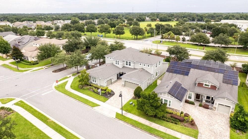 Single Family Residence at 14825 ELLINGSWORTH LN, WINTER GARDEN, photo 4 of 30