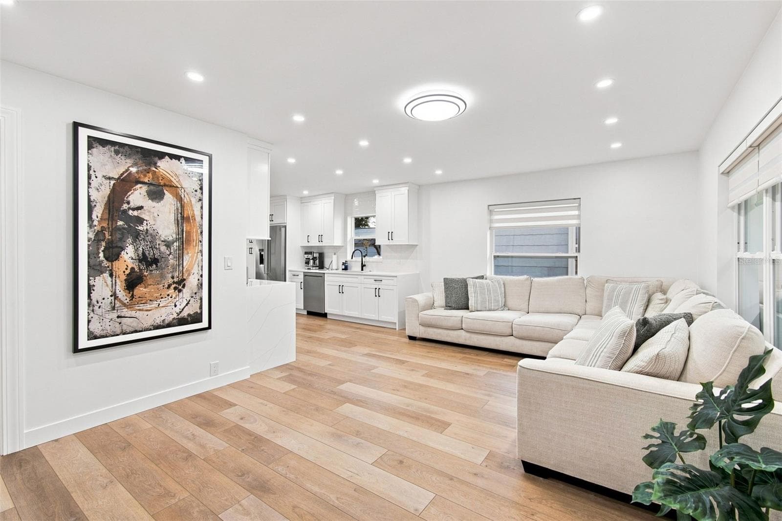 Living Room - 3745 1ST AVE N, ST PETERSBURG