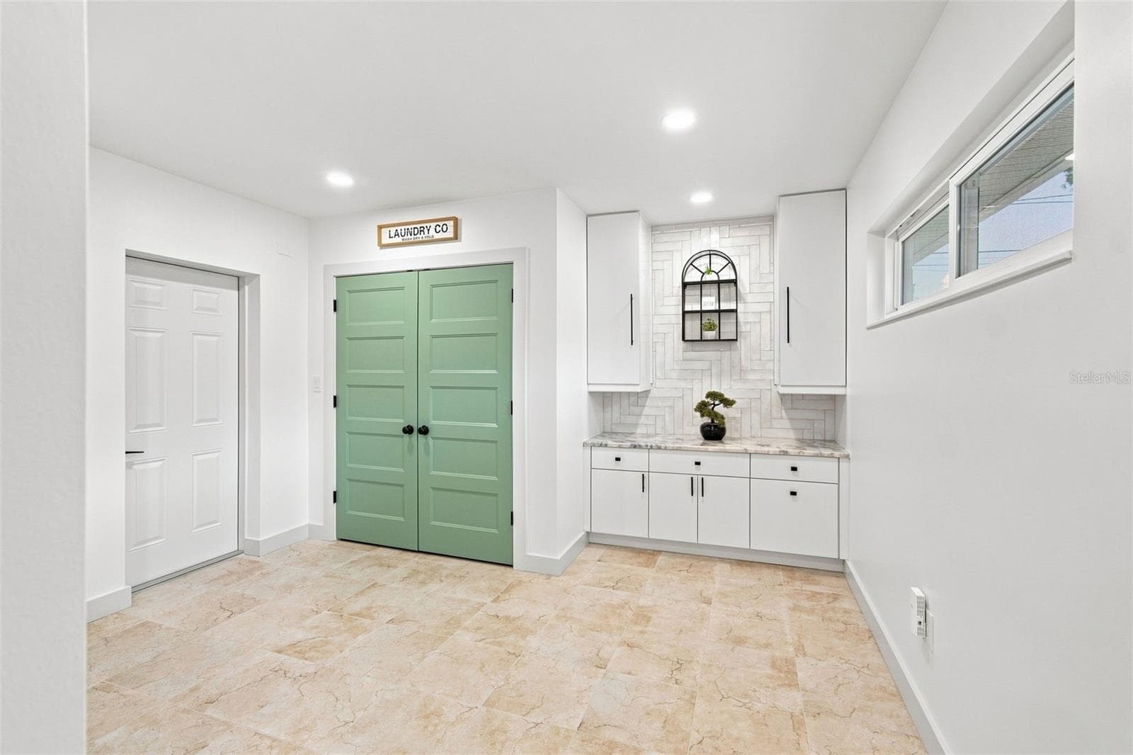 Laundry room - 3745 1ST AVE N, ST PETERSBURG