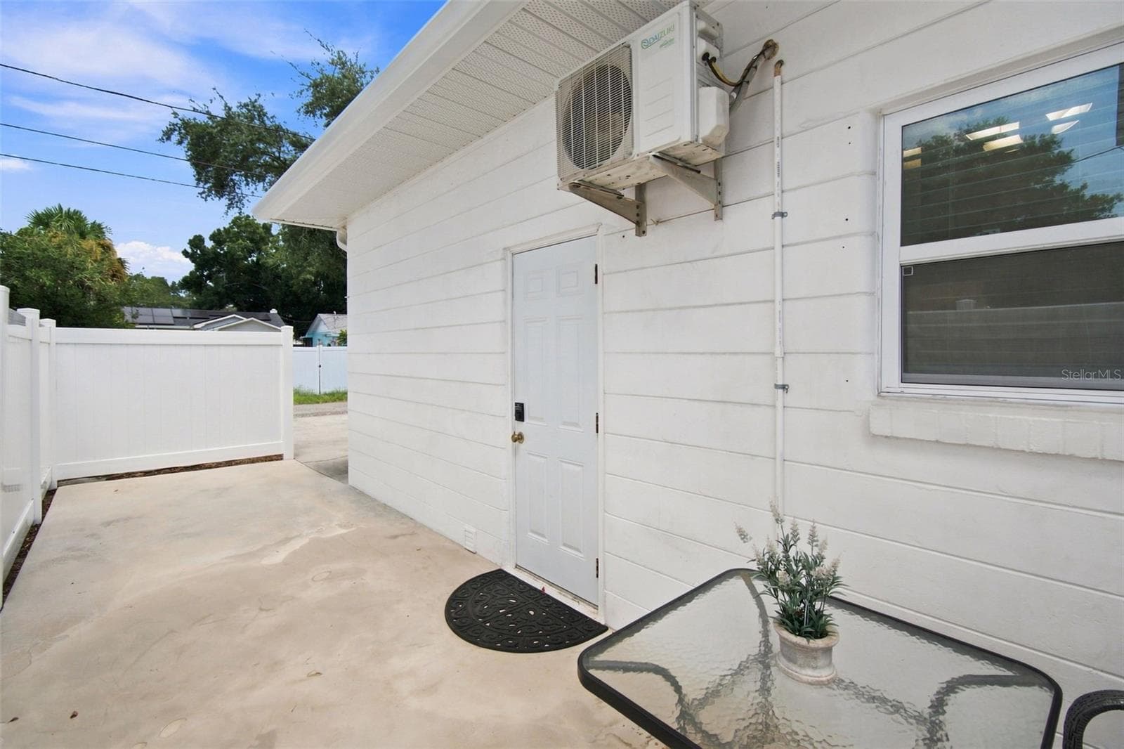 Mother-in-law suite 1 - 3745 1ST AVE N, ST PETERSBURG