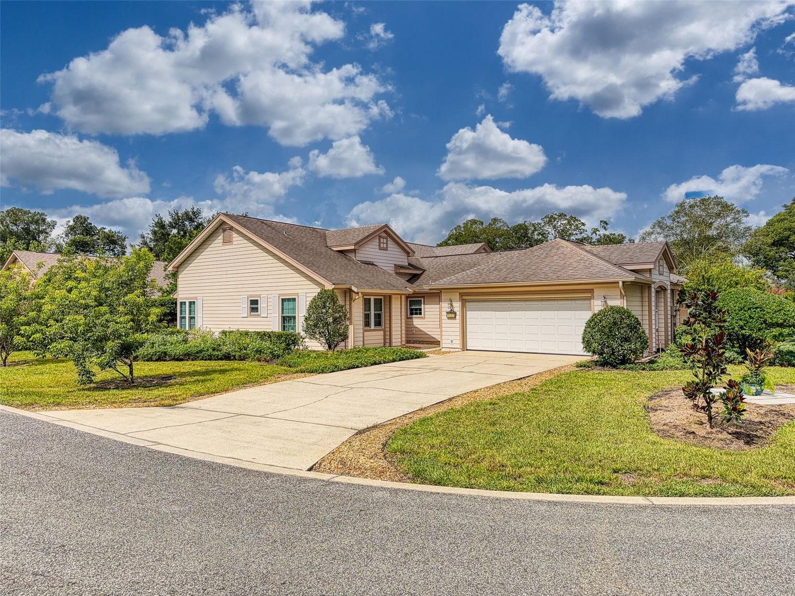 Single Family Residence at 1122 STILLWATER DR, DELAND, photo 31 of 33