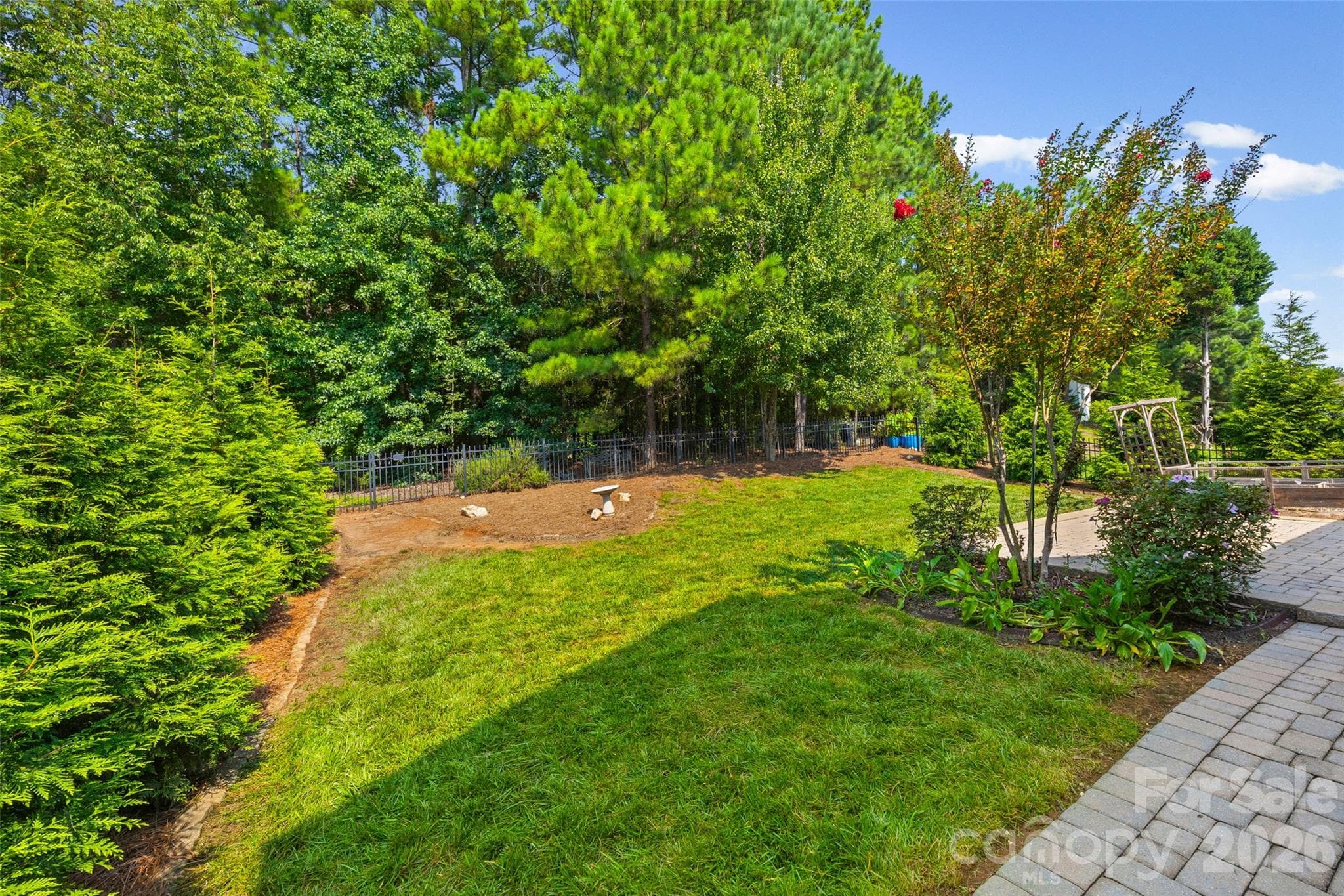 Privacy with your own pear tree - 9513 Seamill Road, Charlotte