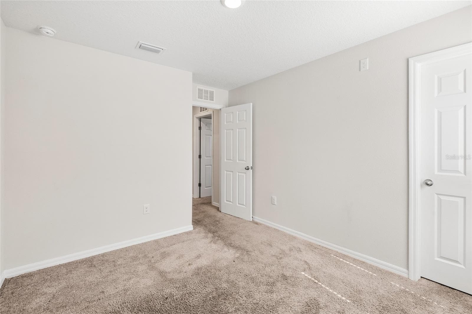 Single Family Residence at 14886 SUMMER BRANCH DR, LITHIA, photo 40 of 51