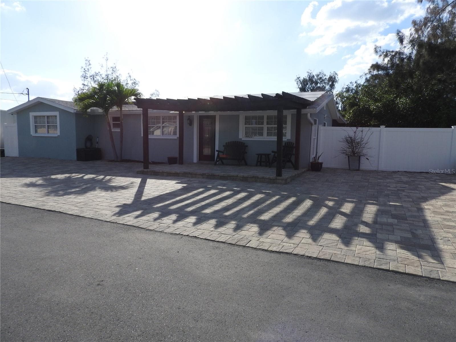 Single Family Residence at 8822 ROCKY CREEK DR, TAMPA, photo 5 of 36