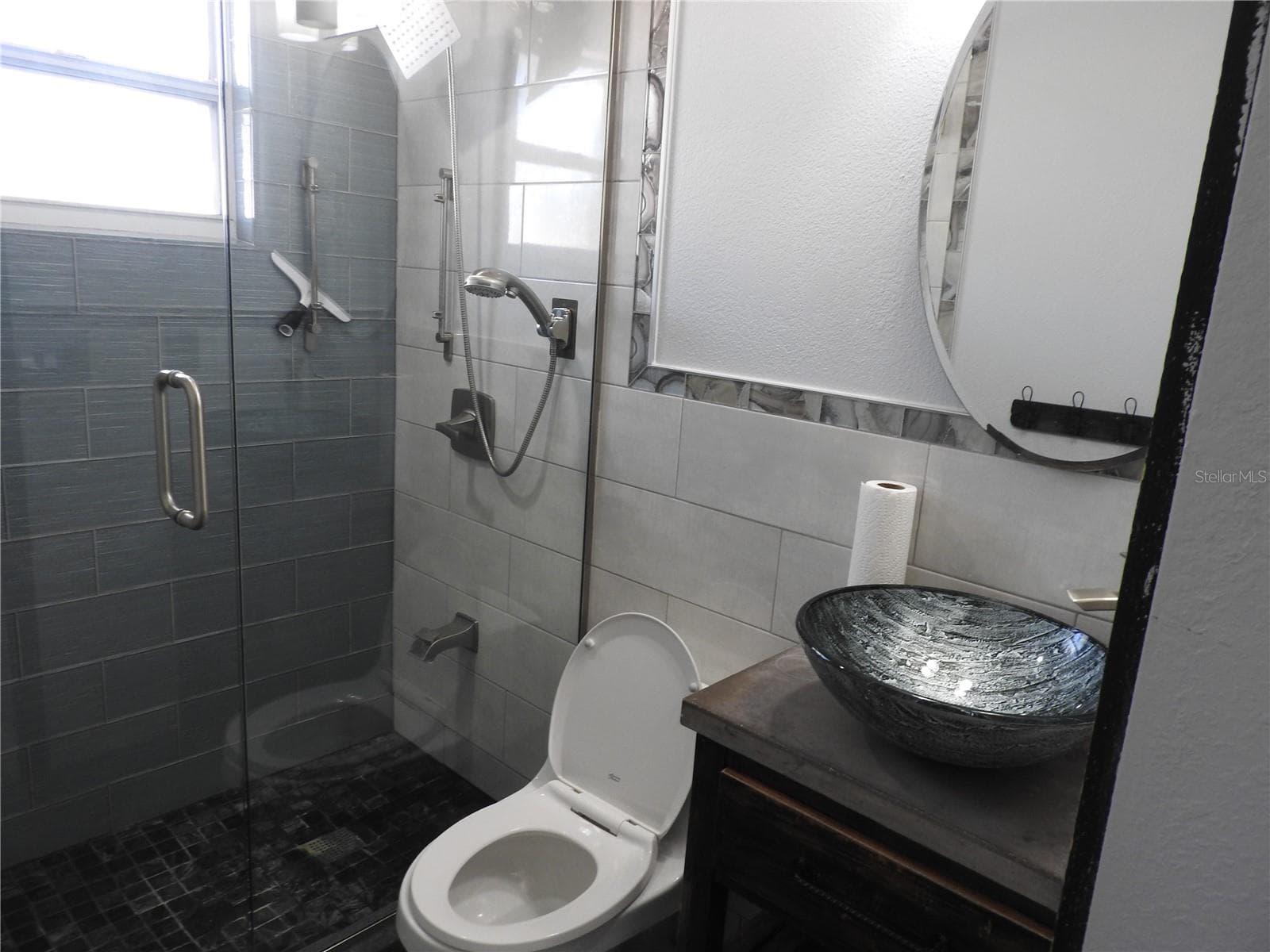 Single Family Residence at 8822 ROCKY CREEK DR, TAMPA, photo 13 of 36