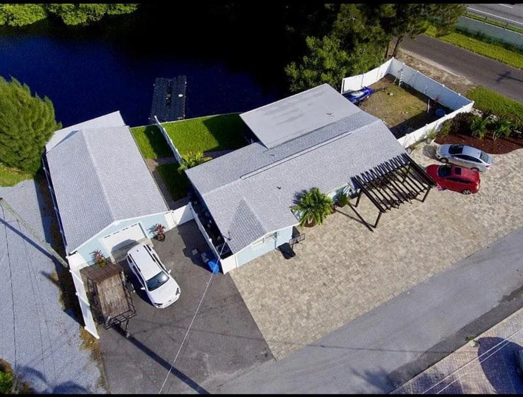 Single Family Residence at 8822 ROCKY CREEK DR, TAMPA, photo 30 of 36