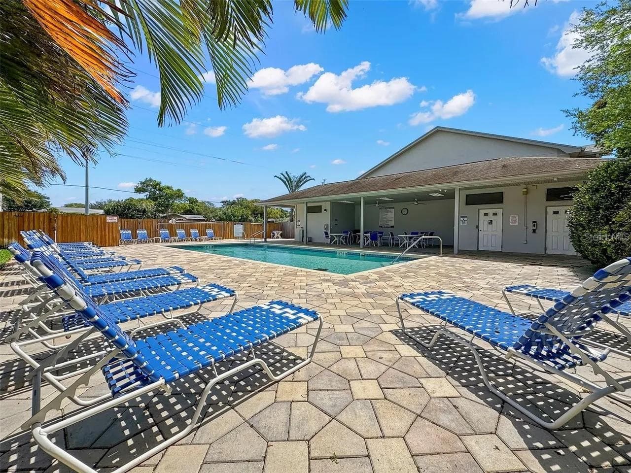 Townhouse at 2983 COVEWOOD PL, CLEARWATER, photo 32 of 34