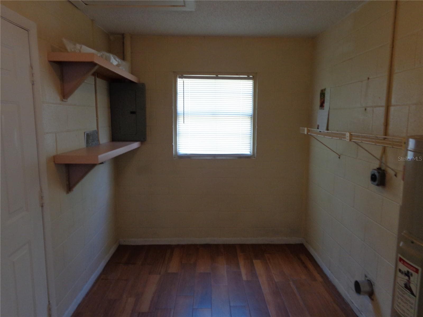Single Family Residence at 2305 NE 38TH ST, OCALA, photo 6 of 15