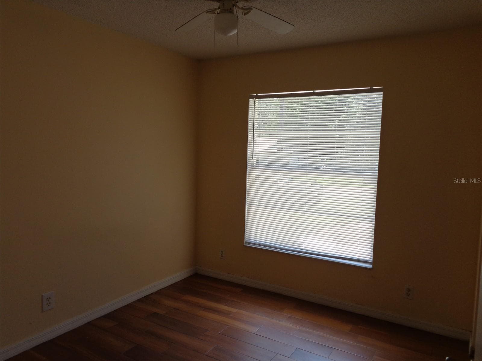 Guest Room 1 - 2305 NE 38TH ST, OCALA
