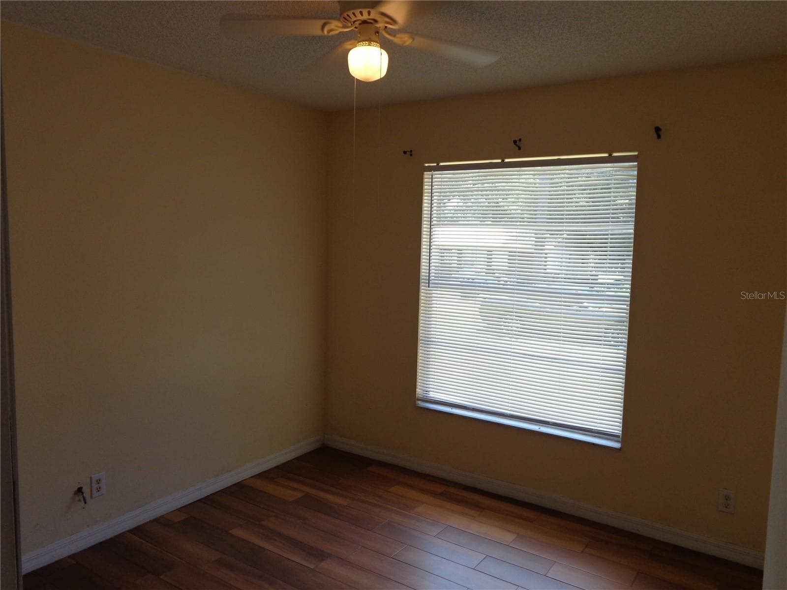 Guest Room 2 - 2305 NE 38TH ST, OCALA