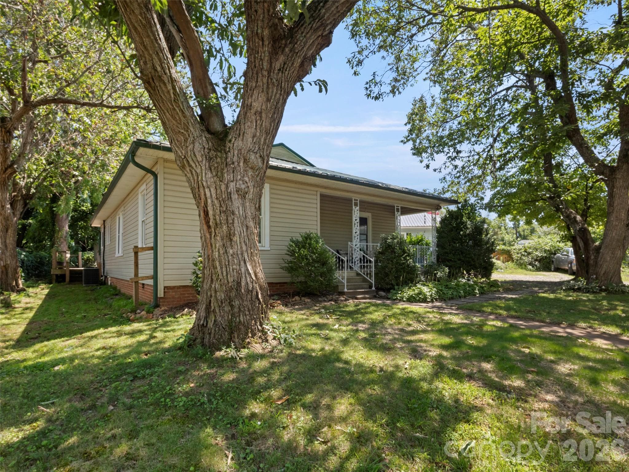Flat lot - 122 Edwards Avenue, Swannanoa