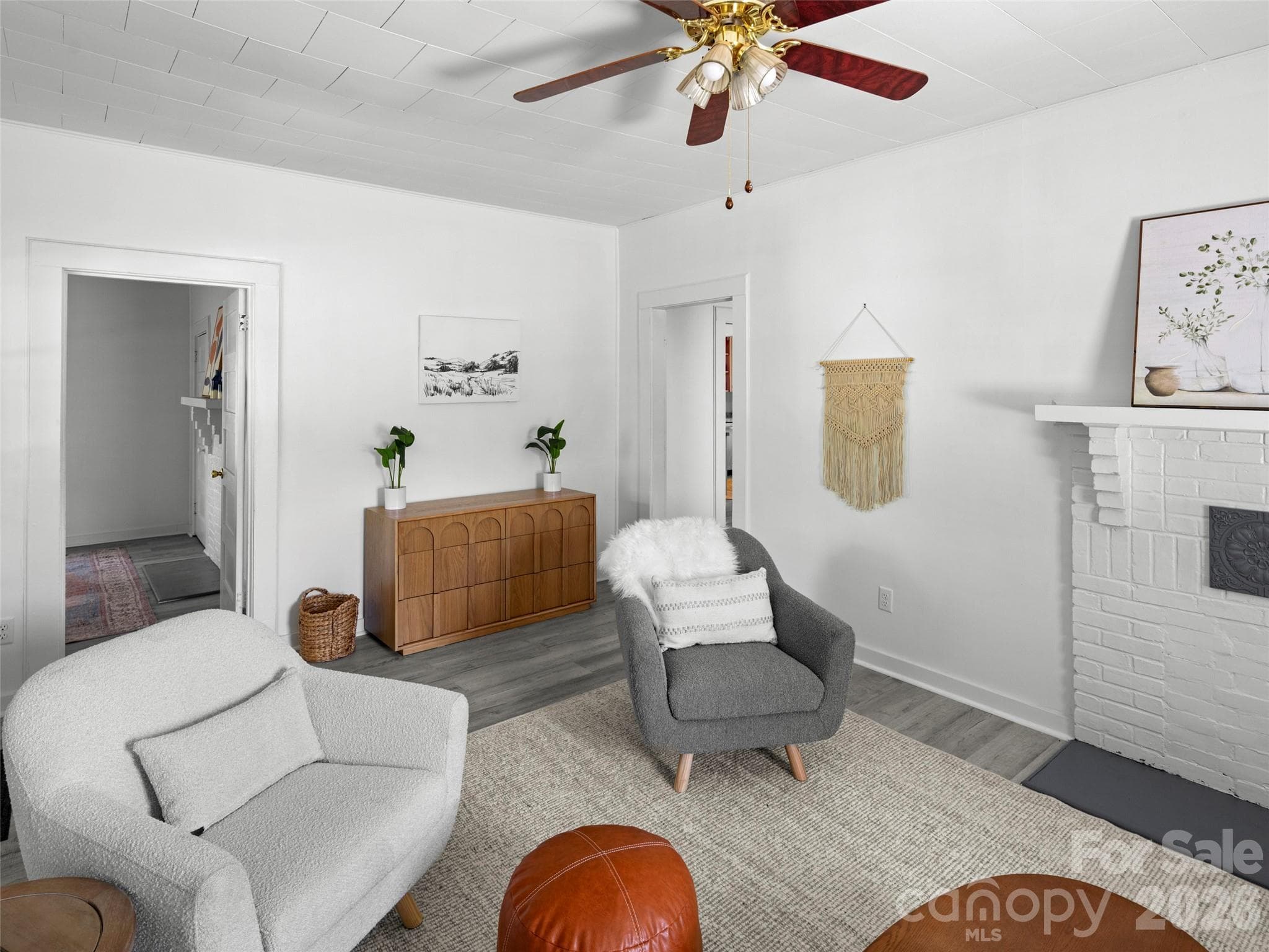 Living Room - 122 Edwards Avenue, Swannanoa