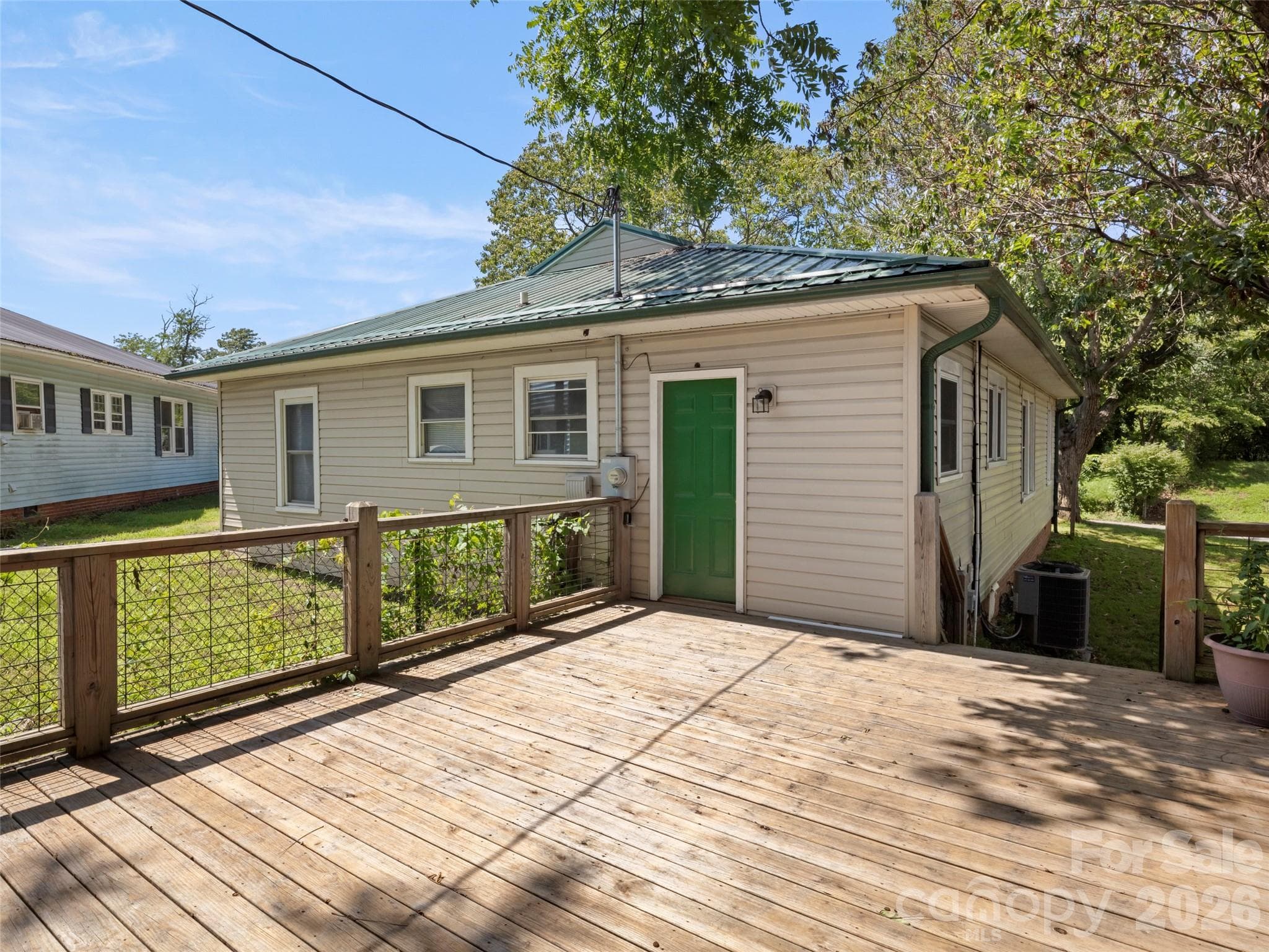 Raer deck - 122 Edwards Avenue, Swannanoa