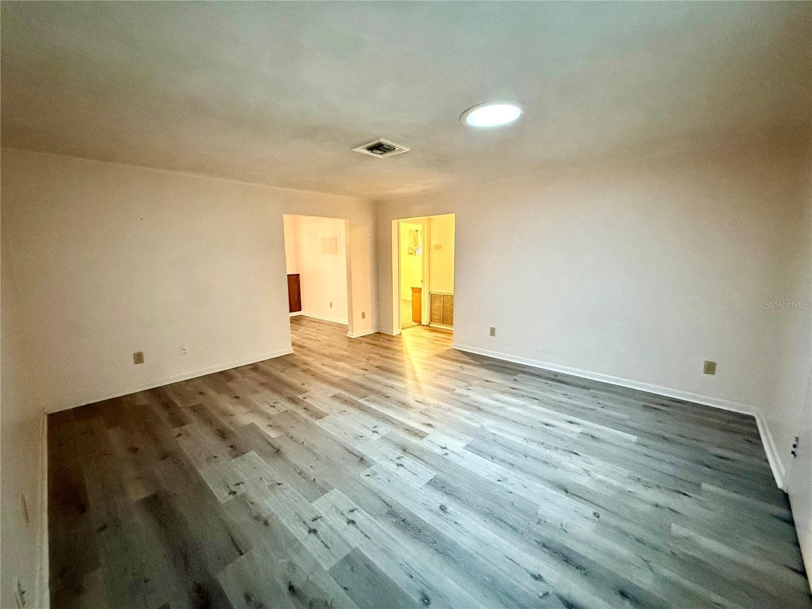 Single Family Residence at 4332 BLONIGEN AVE, ORLANDO, photo 10 of 39