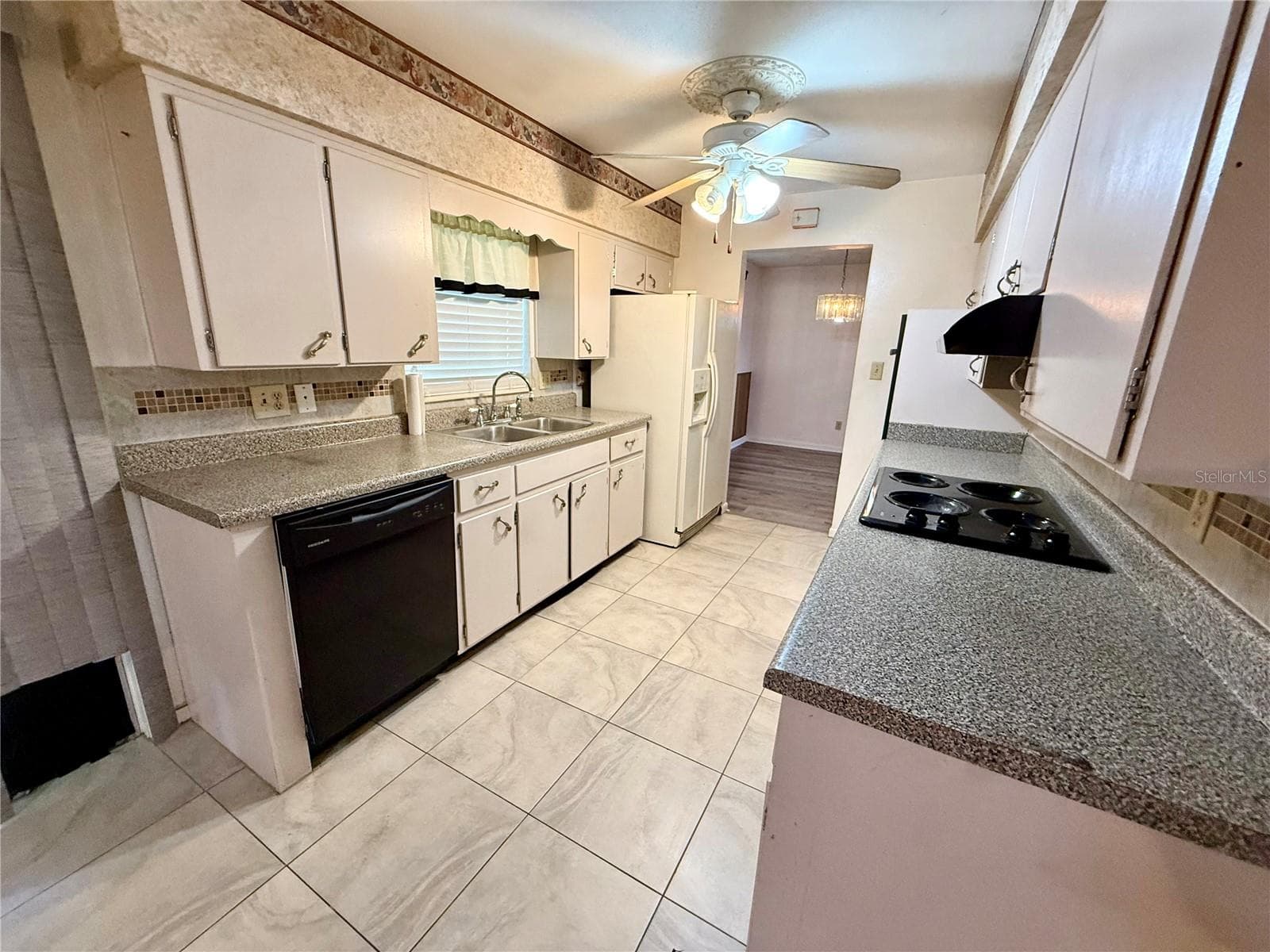 Single Family Residence at 4332 BLONIGEN AVE, ORLANDO, photo 18 of 39