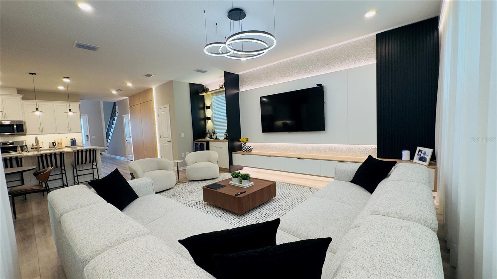 Single Family Residence at 16192 HONEY HARVEST ST, WINTER GARDEN, photo 14 of 94