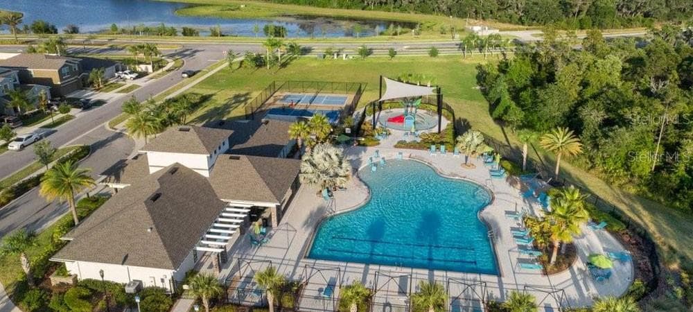 Community Pool and Amenities - 16613 MYRTLE SAND DR, WIMAUMA