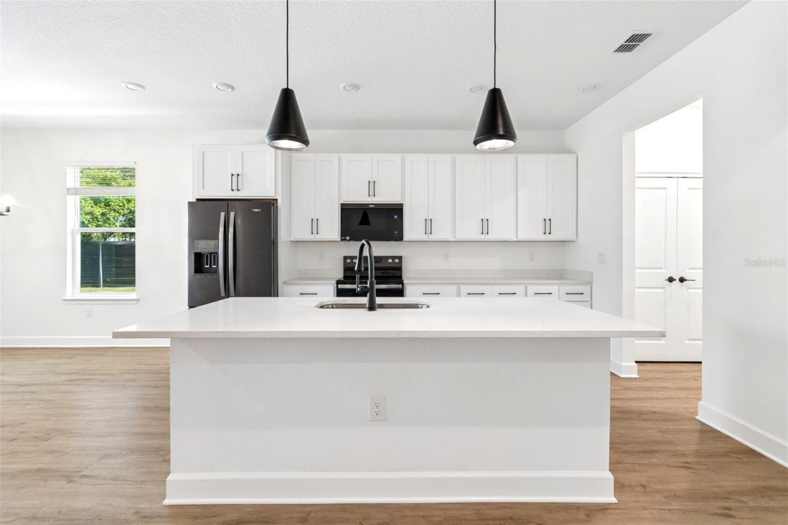 Single Family Residence at 12326 DEEP CREEK DR, SPRING HILL, photo 10 of 73