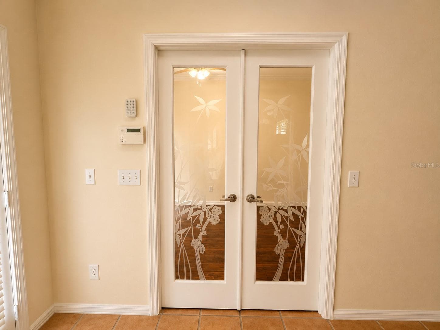 Flex Room Doors - 6468 NW FRIENDLY CIR, PORT ST LUCIE