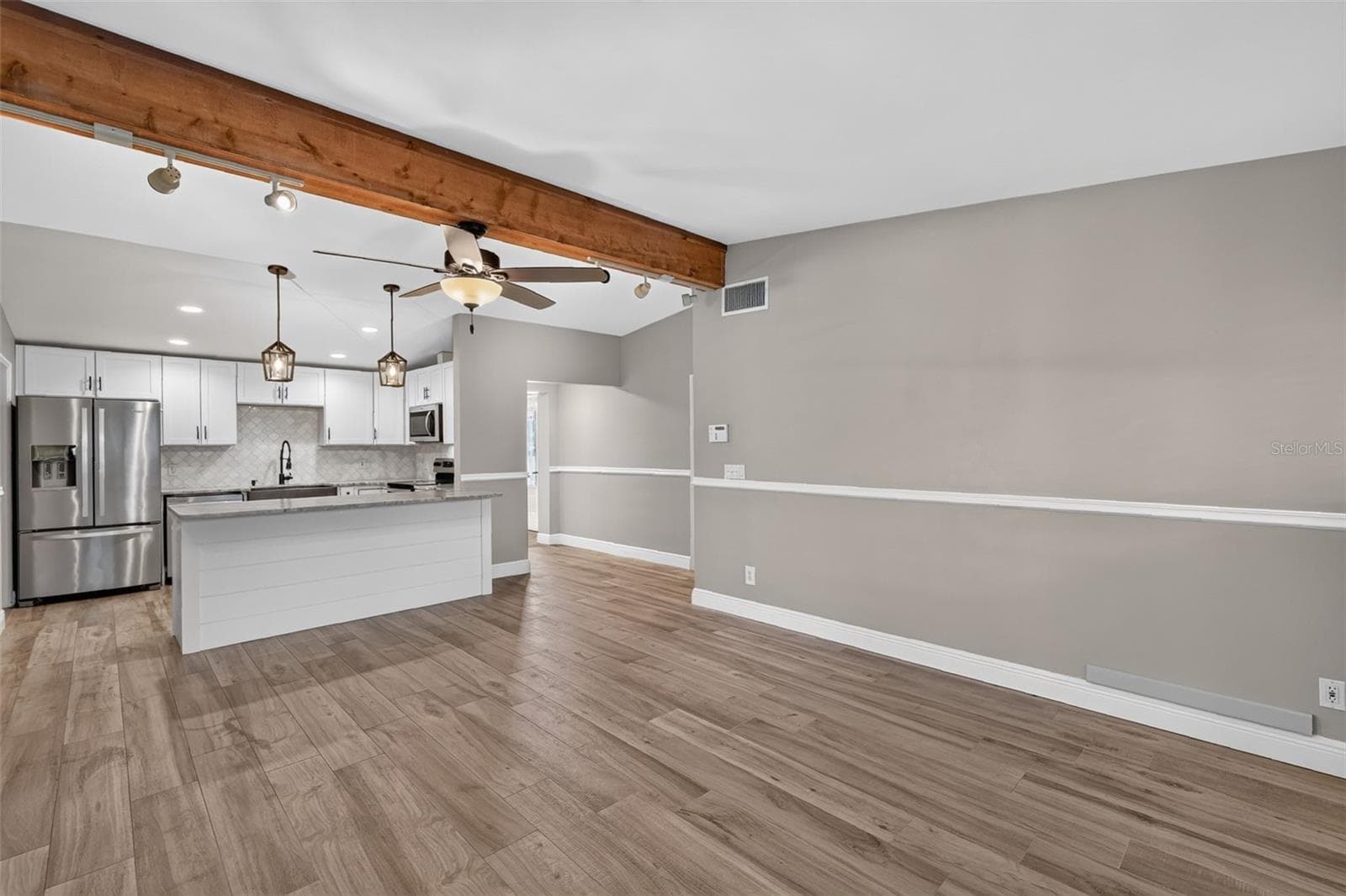 Single Family Residence at 2434 TRACE AVE, BELLE ISLE, photo 5 of 35