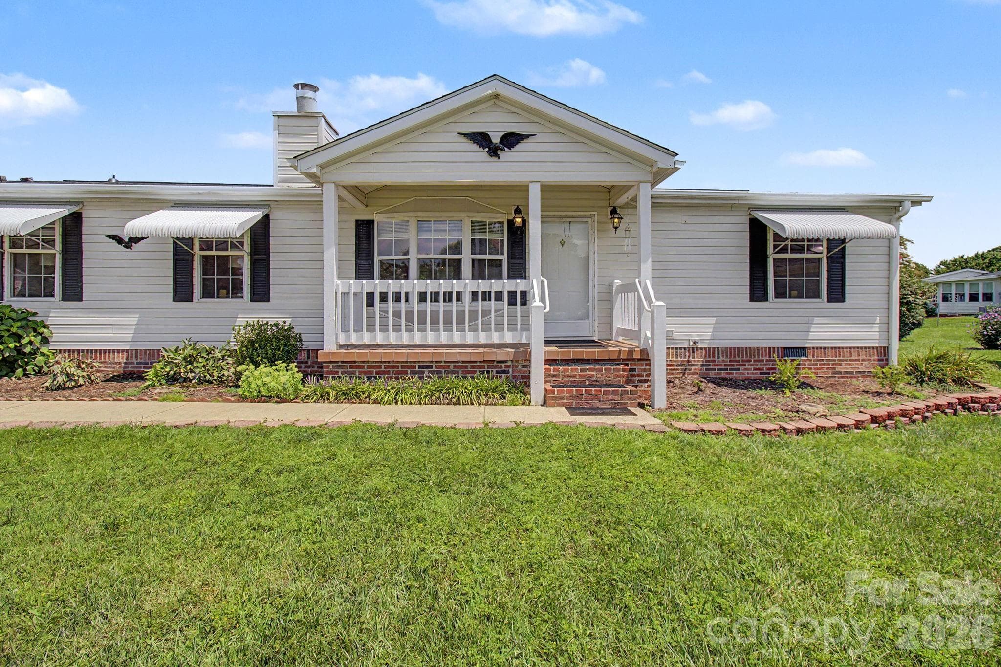 Front Yard Curb Appeal - 204 Red Birch Court, Hendersonville