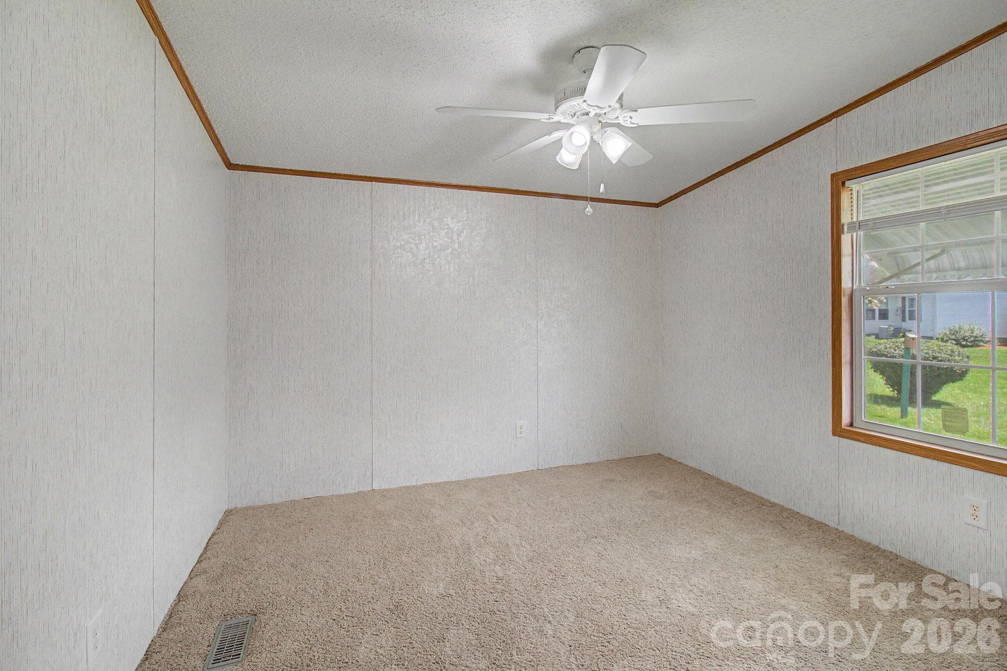 Single Family Residence at 204 Red Birch Court, Hendersonville, photo 27 of 48