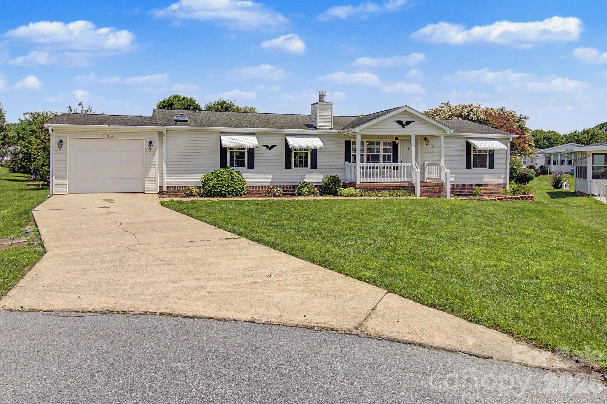 Welcome Home - 204 Red Birch Court, Hendersonville