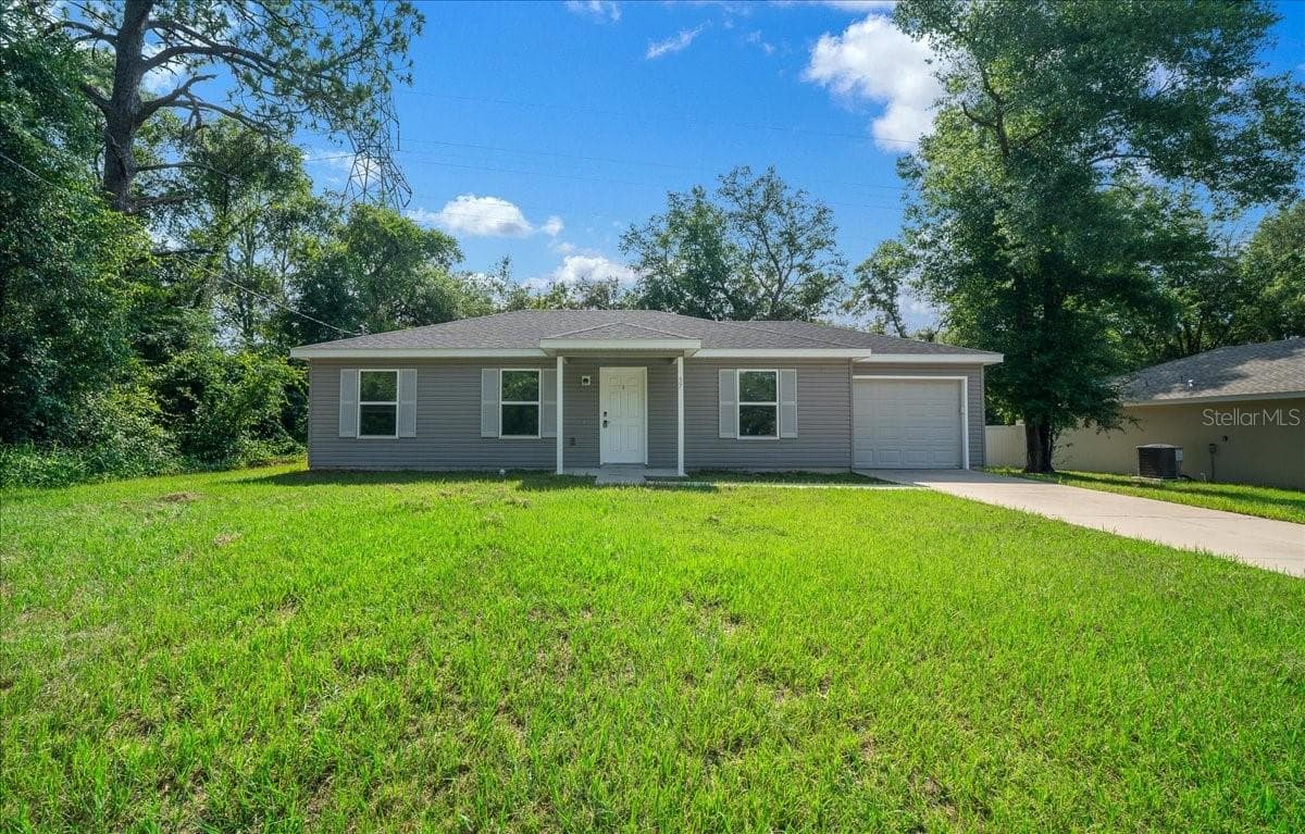 Single Family Residence at 37 WATER TRACK CRSE, OCALA, photo 2 of 51