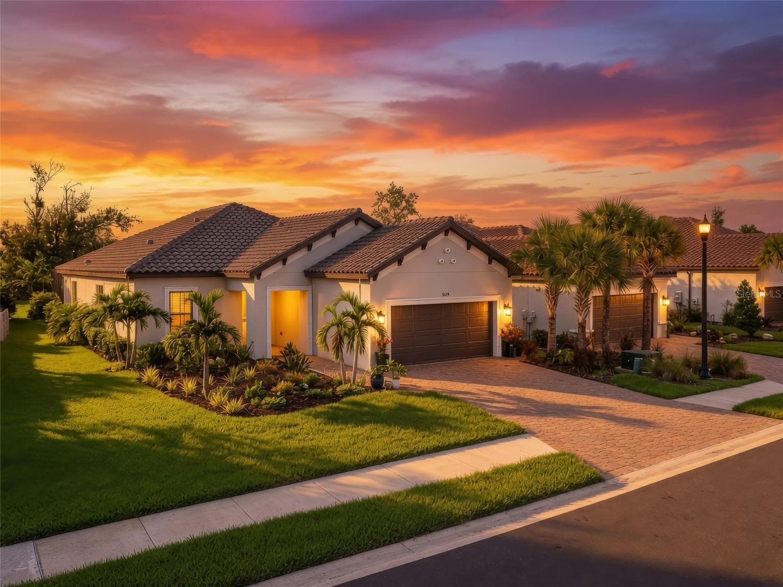 Single Family Residence at 5119 CASERTA CT, PALMETTO, photo 2 of 64