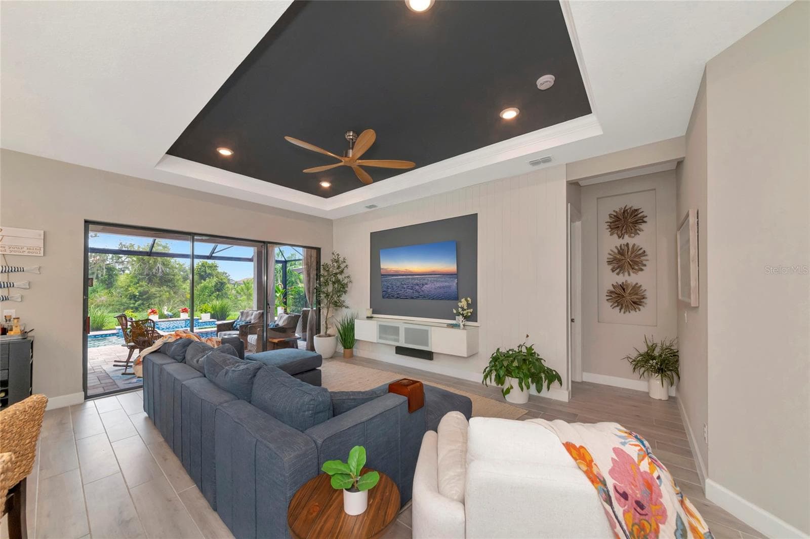 Single Family Residence at 5119 CASERTA CT, PALMETTO, photo 6 of 64