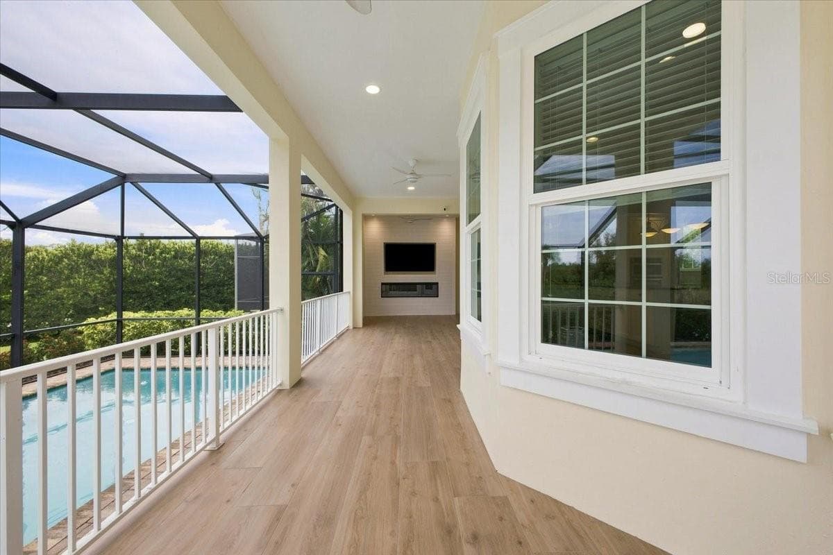 Single Family Residence at 8124 37TH AVENUE CIR W, BRADENTON, photo 8 of 59