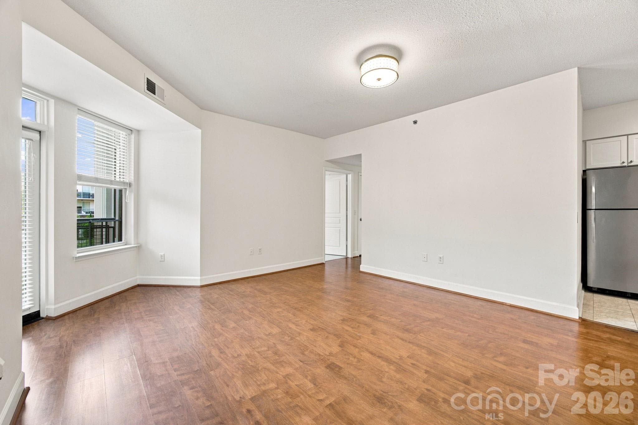 Condominium at 1315 East Boulevard, Charlotte, photo 7 of 33