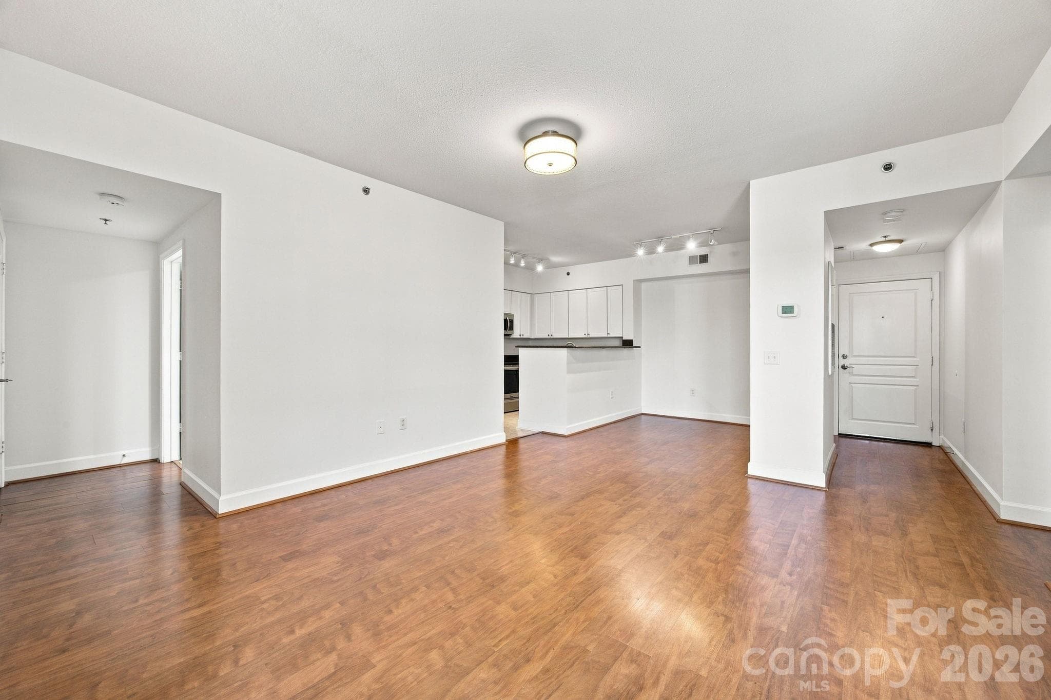 Condominium at 1315 East Boulevard, Charlotte, photo 8 of 33
