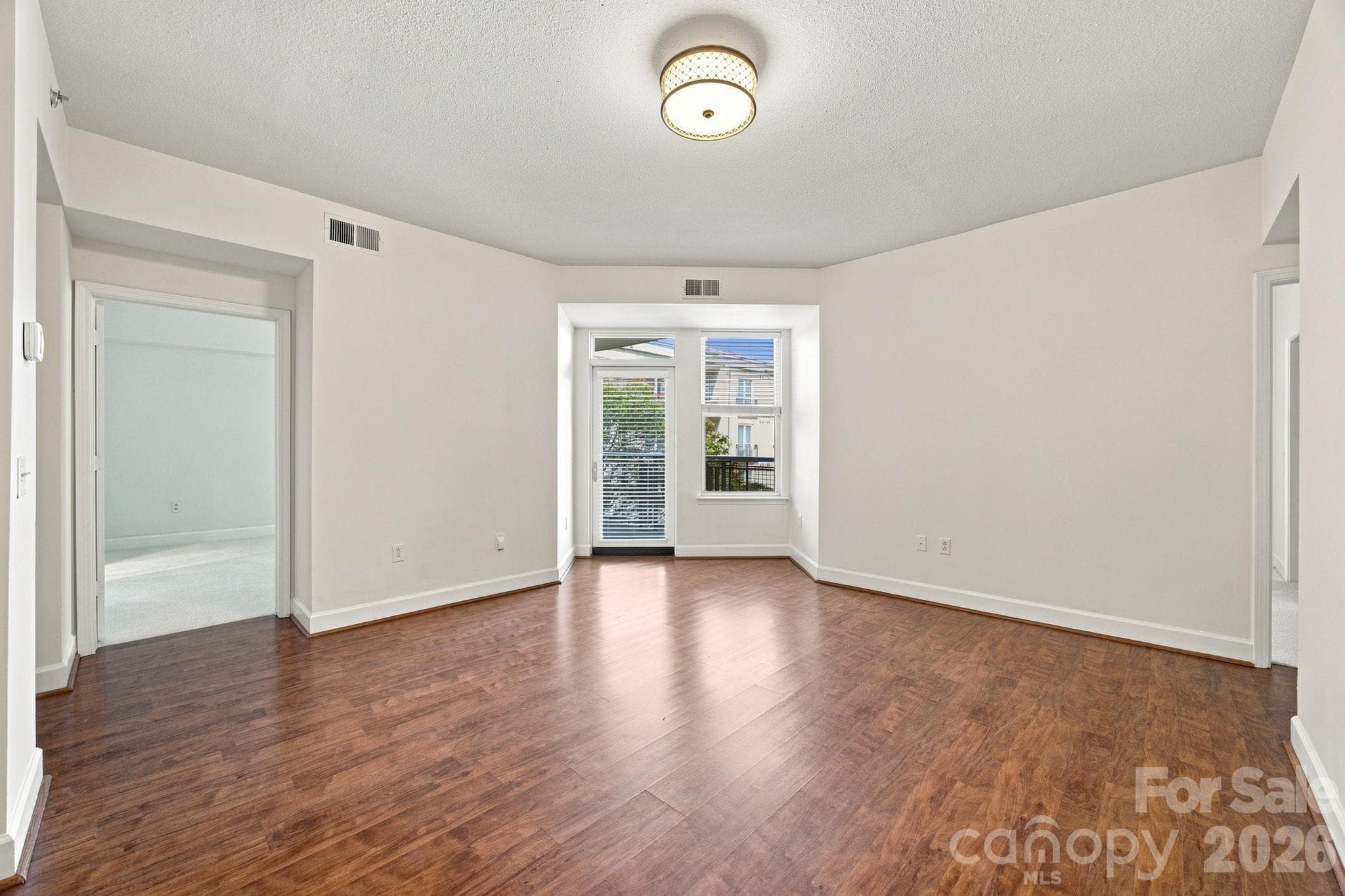Condominium at 1315 East Boulevard, Charlotte, photo 10 of 33